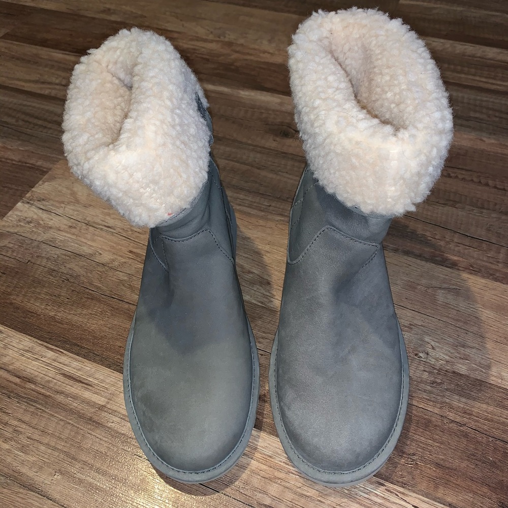 Brand new, Never worn gray Uggs